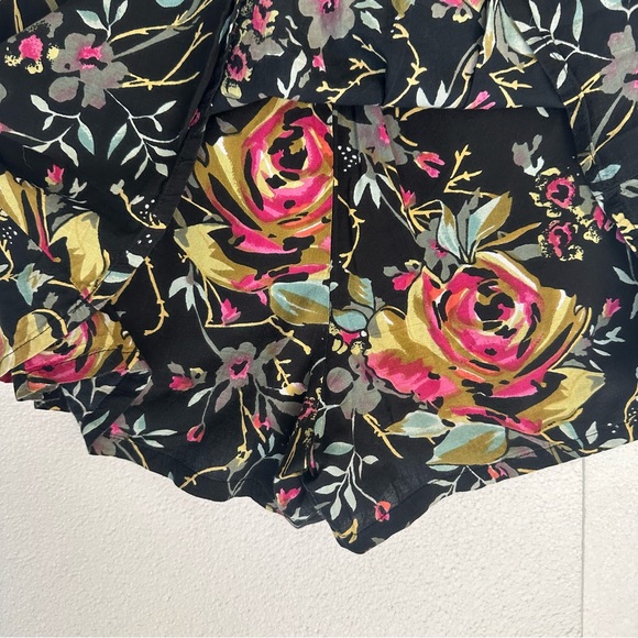 American Rag Cie romper, XS floral in perfect condition - Picture 9 of 10